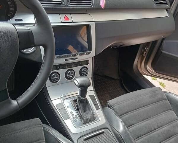 Бежевый Фольксваген Пассат, объемом двигателя 1.98 л и пробегом 280 тыс. км за 8300 $, фото 15 на Automoto.ua