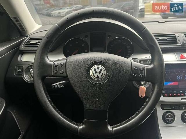 Бежевий Фольксваген Пассат, об'ємом двигуна 1.97 л та пробігом 331 тис. км за 6590 $, фото 14 на Automoto.ua