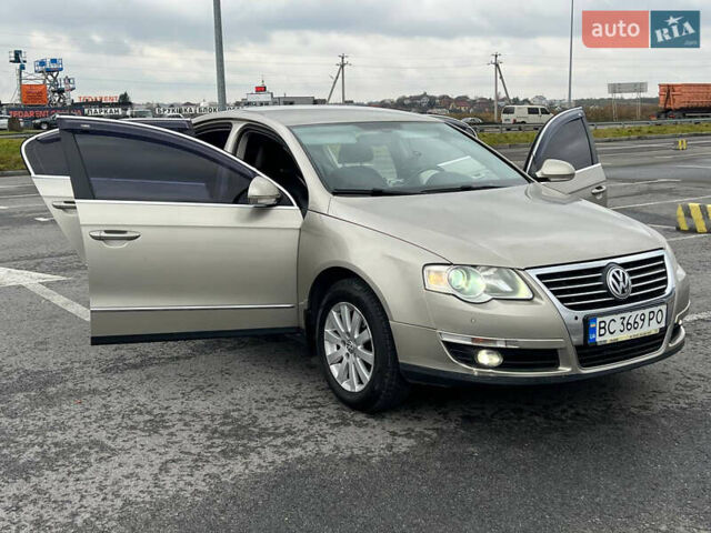 Бежевый Фольксваген Пассат, объемом двигателя 2 л и пробегом 290 тыс. км за 6900 $, фото 38 на Automoto.ua