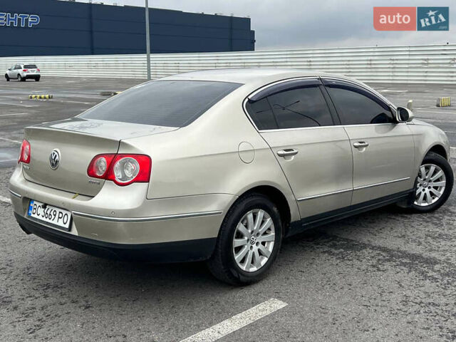 Бежевый Фольксваген Пассат, объемом двигателя 2 л и пробегом 290 тыс. км за 6900 $, фото 15 на Automoto.ua