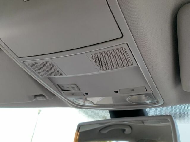 Бежевый Фольксваген Пассат, объемом двигателя 2 л и пробегом 275 тыс. км за 8000 $, фото 20 на Automoto.ua