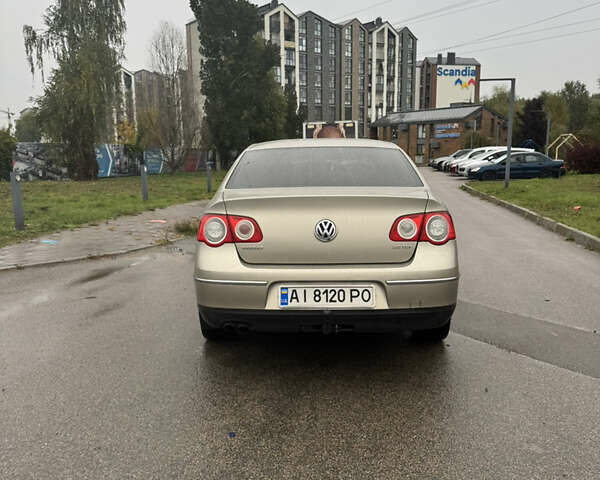 Бежевый Фольксваген Пассат, объемом двигателя 1.97 л и пробегом 327 тыс. км за 6200 $, фото 2 на Automoto.ua