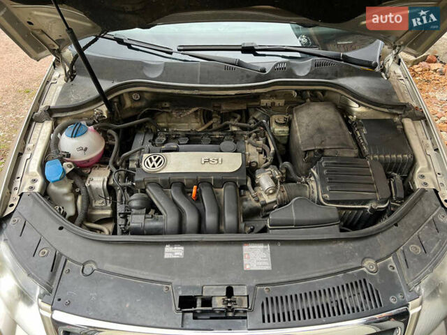 Бежевый Фольксваген Пассат, объемом двигателя 2 л и пробегом 290 тыс. км за 6900 $, фото 43 на Automoto.ua