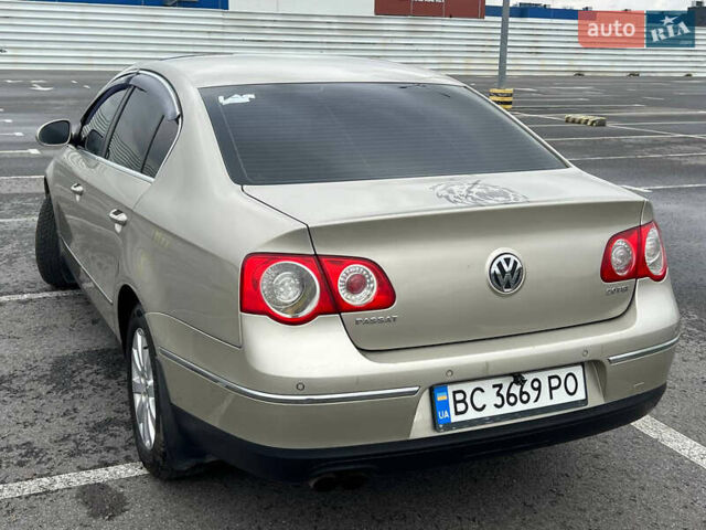 Бежевый Фольксваген Пассат, объемом двигателя 2 л и пробегом 290 тыс. км за 6900 $, фото 47 на Automoto.ua