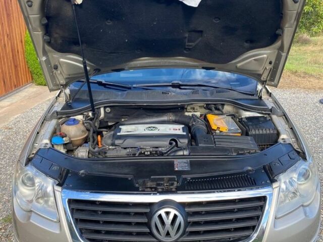 Бежевый Фольксваген Пассат, объемом двигателя 1.8 л и пробегом 250 тыс. км за 5200 $, фото 7 на Automoto.ua