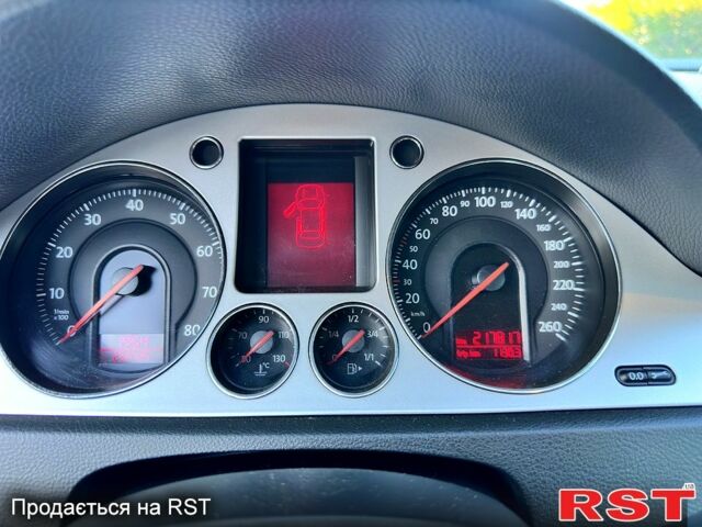 Бежевый Фольксваген Пассат, объемом двигателя 1.8 л и пробегом 218 тыс. км за 5800 $, фото 8 на Automoto.ua