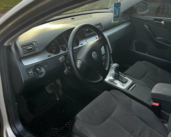 Бежевый Фольксваген Пассат, объемом двигателя 1.8 л и пробегом 254 тыс. км за 5200 $, фото 8 на Automoto.ua