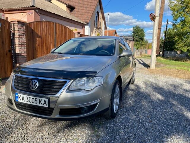 Бежевый Фольксваген Пассат, объемом двигателя 1.8 л и пробегом 250 тыс. км за 5200 $, фото 1 на Automoto.ua