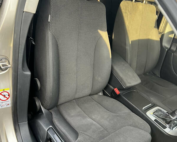 Бежевый Фольксваген Пассат, объемом двигателя 1.8 л и пробегом 254 тыс. км за 5200 $, фото 13 на Automoto.ua