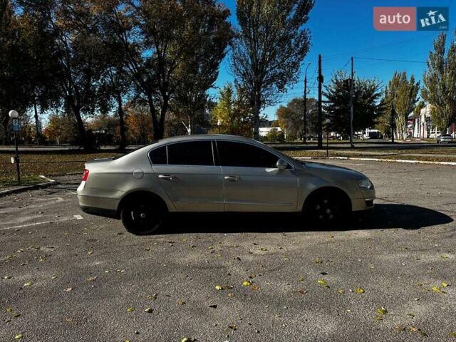 Бежевий Фольксваген Пассат, об'ємом двигуна 1.8 л та пробігом 290 тис. км за 5990 $, фото 6 на Automoto.ua