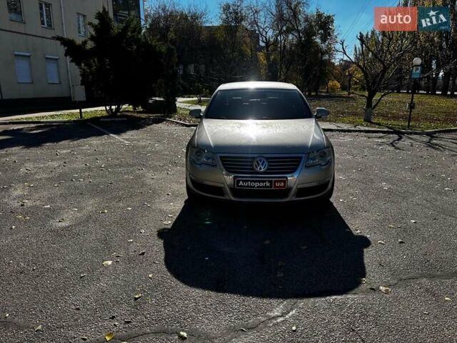 Бежевий Фольксваген Пассат, об'ємом двигуна 1.8 л та пробігом 290 тис. км за 5990 $, фото 7 на Automoto.ua