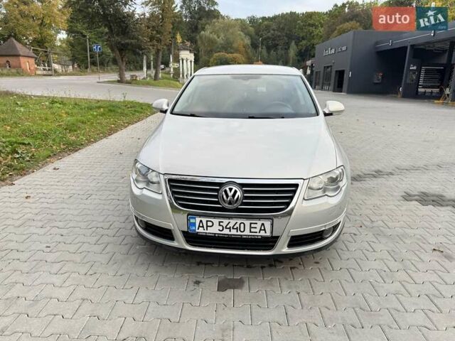 Бежевый Фольксваген Пассат, объемом двигателя 1.97 л и пробегом 260 тыс. км за 10200 $, фото 2 на Automoto.ua