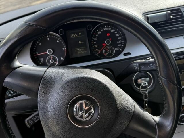 Бежевый Фольксваген Пассат, объемом двигателя 2 л и пробегом 350 тыс. км за 6900 $, фото 6 на Automoto.ua