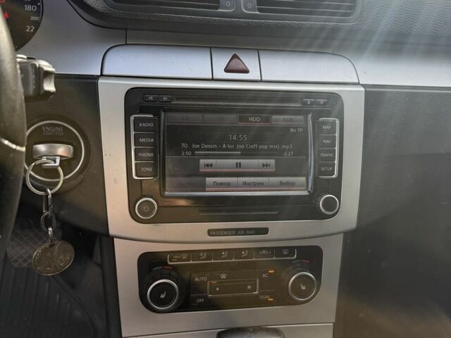 Бежевый Фольксваген Пассат, объемом двигателя 2 л и пробегом 350 тыс. км за 6900 $, фото 5 на Automoto.ua