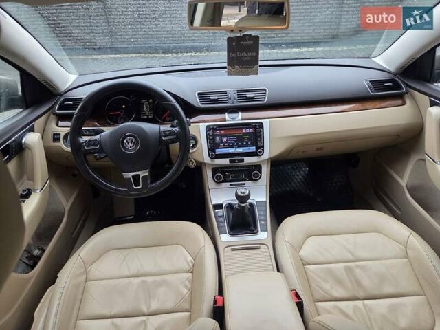 Бежевый Фольксваген Пассат, объемом двигателя 2 л и пробегом 321 тыс. км за 9800 $, фото 10 на Automoto.ua