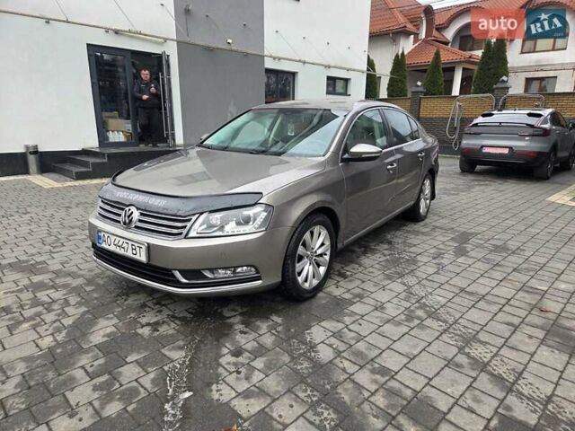 Бежевый Фольксваген Пассат, объемом двигателя 2 л и пробегом 321 тыс. км за 9800 $, фото 7 на Automoto.ua
