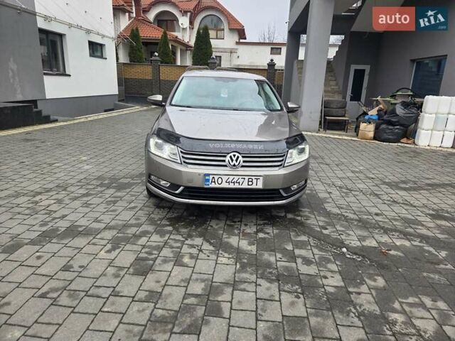Бежевый Фольксваген Пассат, объемом двигателя 2 л и пробегом 321 тыс. км за 9800 $, фото 6 на Automoto.ua