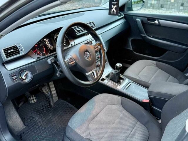 Бежевый Фольксваген Пассат, объемом двигателя 1.8 л и пробегом 176 тыс. км за 6999 $, фото 16 на Automoto.ua