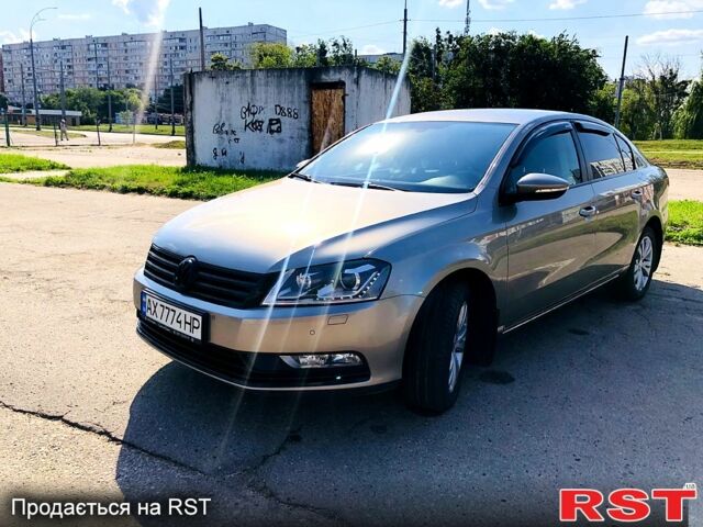 Бежевый Фольксваген Пассат, объемом двигателя 2 л и пробегом 198 тыс. км за 9000 $, фото 1 на Automoto.ua