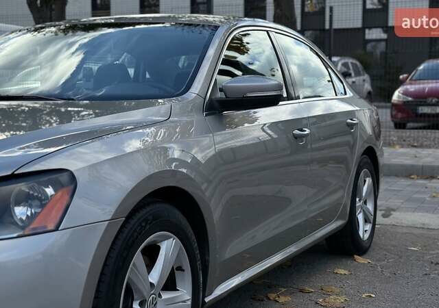 Фольксваген Пассат 2012 в Белой Церкве на Automoto.ua Бежевый Фольксваген Пассат, объемом двигателя 2.5 л и пробегом 210 тыс. км за 9850 $, фото 11 на Automoto.ua