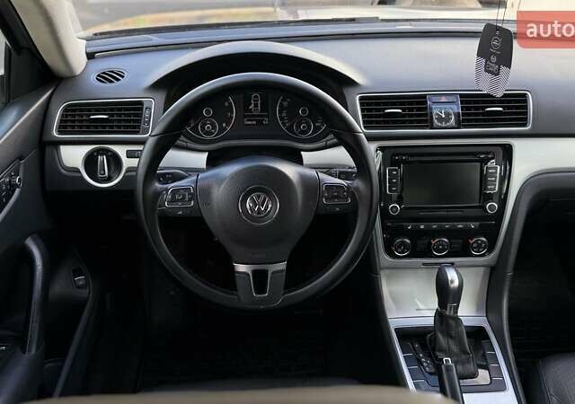 Фольксваген Пассат 2012 в Белой Церкве на Automoto.ua Бежевый Фольксваген Пассат, объемом двигателя 2.5 л и пробегом 210 тыс. км за 9850 $, фото 24 на Automoto.ua