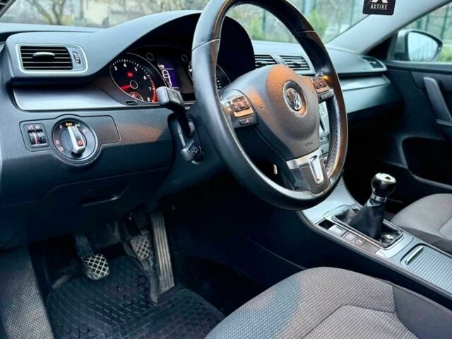 Бежевый Фольксваген Пассат, объемом двигателя 1.8 л и пробегом 176 тыс. км за 6999 $, фото 15 на Automoto.ua