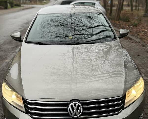 Бежевый Фольксваген Пассат, объемом двигателя 1.97 л и пробегом 214 тыс. км за 9700 $, фото 12 на Automoto.ua