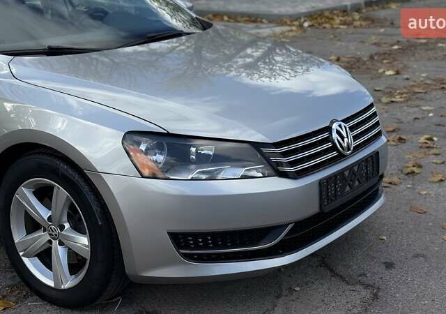 Фольксваген Пассат 2012 в Белой Церкве на Automoto.ua Бежевый Фольксваген Пассат, объемом двигателя 2.5 л и пробегом 210 тыс. км за 9850 $, фото 12 на Automoto.ua
