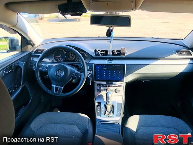 Бежевый Фольксваген Пассат, объемом двигателя 2 л и пробегом 198 тыс. км за 9000 $, фото 4 на Automoto.ua