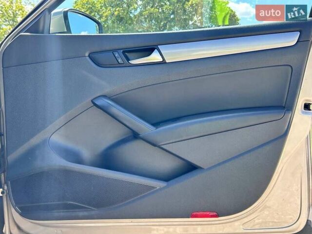 Бежевый Фольксваген Пассат, объемом двигателя 1.8 л и пробегом 172 тыс. км за 10200 $, фото 31 на Automoto.ua