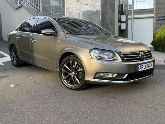 Бежевый Фольксваген Пассат, объемом двигателя 2 л и пробегом 278 тыс. км за 13000 $, фото 4 на Automoto.ua