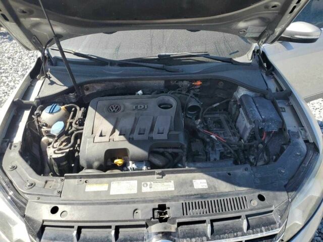 Бежевый Фольксваген Пассат, объемом двигателя 2 л и пробегом 178 тыс. км за 8999 $, фото 11 на Automoto.ua