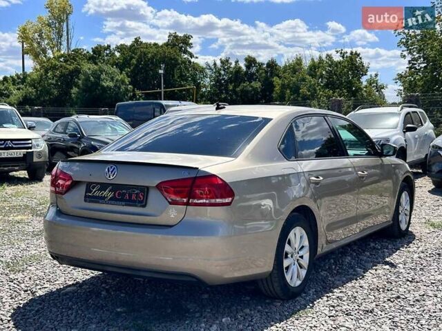 Бежевый Фольксваген Пассат, объемом двигателя 1.8 л и пробегом 172 тыс. км за 10200 $, фото 4 на Automoto.ua