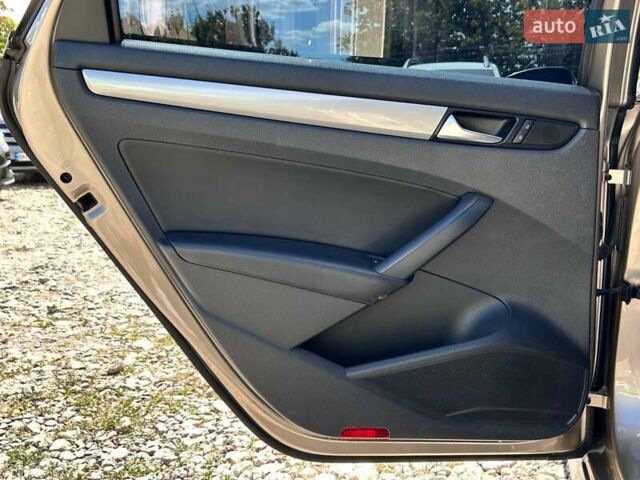 Бежевый Фольксваген Пассат, объемом двигателя 1.8 л и пробегом 172 тыс. км за 10200 $, фото 26 на Automoto.ua