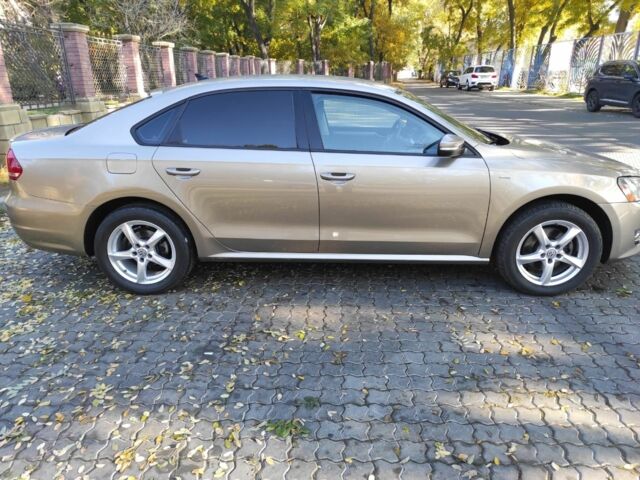 Бежевый Фольксваген Пассат, объемом двигателя 1.8 л и пробегом 212 тыс. км за 8000 $, фото 3 на Automoto.ua