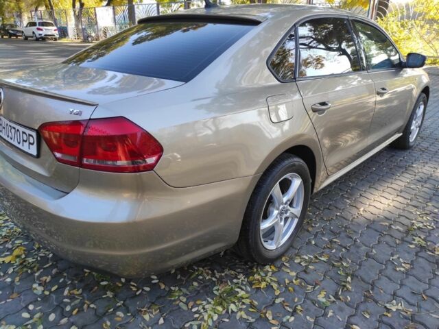 Бежевый Фольксваген Пассат, объемом двигателя 1.8 л и пробегом 212 тыс. км за 8000 $, фото 1 на Automoto.ua