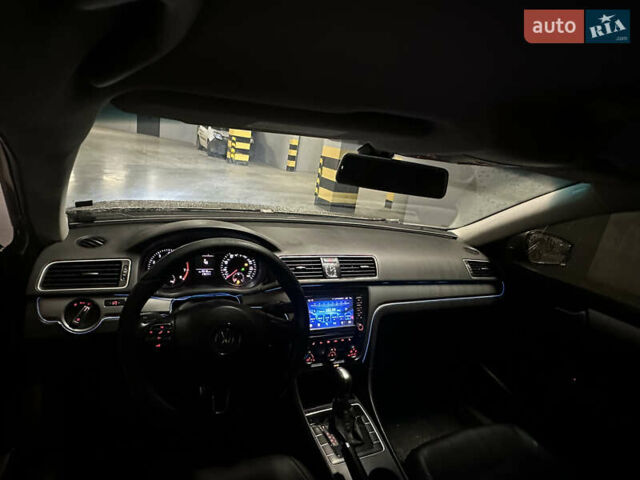 Бежевый Фольксваген Пассат, объемом двигателя 1.8 л и пробегом 256 тыс. км за 7600 $, фото 8 на Automoto.ua