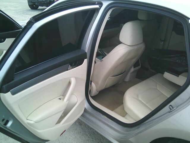 Бежевый Фольксваген Пассат, объемом двигателя 2 л и пробегом 178 тыс. км за 8999 $, фото 19 на Automoto.ua