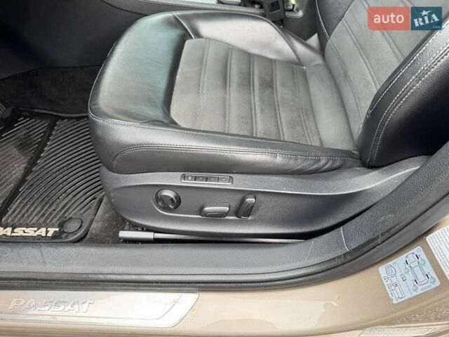 Бежевый Фольксваген Пассат, объемом двигателя 2 л и пробегом 220 тыс. км за 13400 $, фото 5 на Automoto.ua
