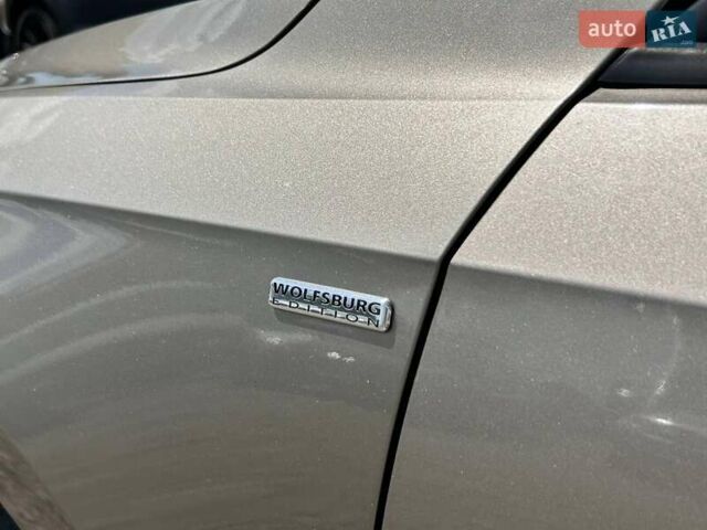 Бежевый Фольксваген Пассат, объемом двигателя 1.8 л и пробегом 172 тыс. км за 10200 $, фото 11 на Automoto.ua