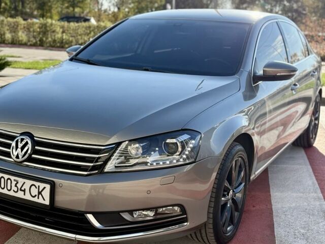 Бежевый Фольксваген Пассат, объемом двигателя 2 л и пробегом 278 тыс. км за 13000 $, фото 9 на Automoto.ua