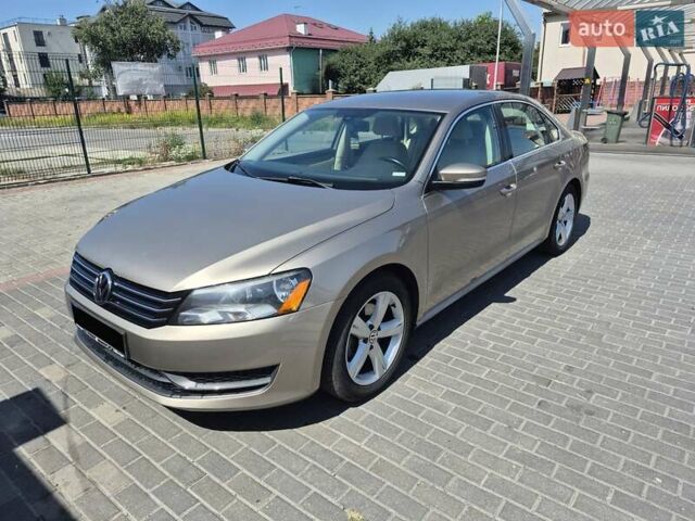 Бежевый Фольксваген Пассат, объемом двигателя 1.8 л и пробегом 220 тыс. км за 10500 $, фото 4 на Automoto.ua