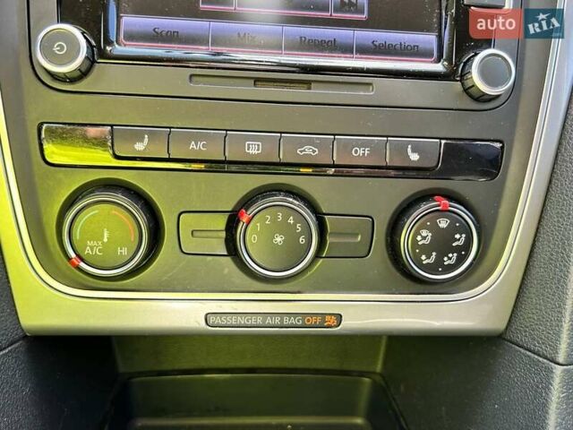 Бежевый Фольксваген Пассат, объемом двигателя 1.8 л и пробегом 172 тыс. км за 10200 $, фото 23 на Automoto.ua