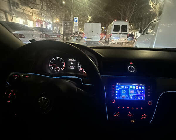 Бежевый Фольксваген Пассат, объемом двигателя 1.8 л и пробегом 256 тыс. км за 7600 $, фото 15 на Automoto.ua