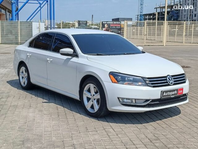 Бежевый Фольксваген Пассат, объемом двигателя 1.8 л и пробегом 123 тыс. км за 11990 $, фото 6 на Automoto.ua