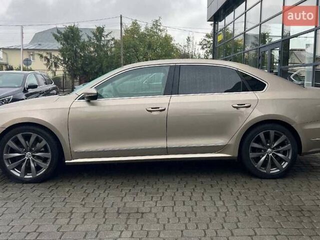 Бежевый Фольксваген Пассат, объемом двигателя 1.8 л и пробегом 128 тыс. км за 10800 $, фото 3 на Automoto.ua