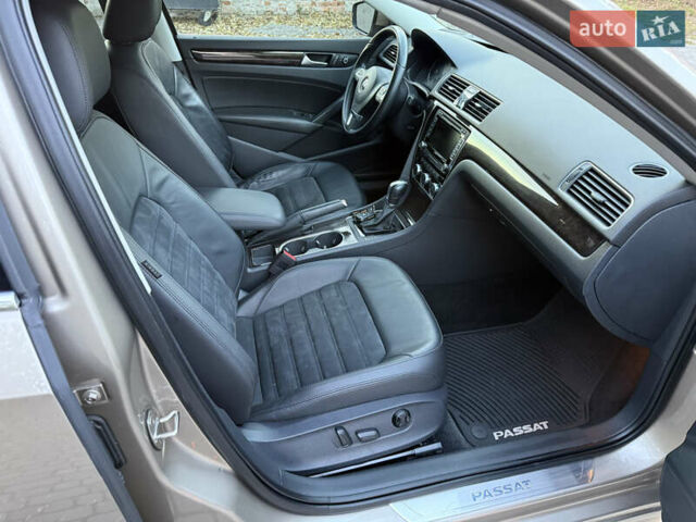 Бежевий Фольксваген Пассат, об'ємом двигуна 1.97 л та пробігом 220 тис. км за 11700 $, фото 12 на Automoto.ua