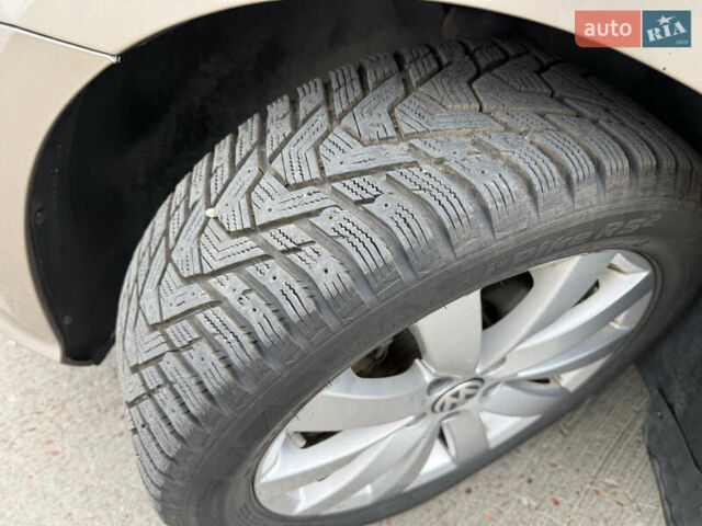 Бежевий Фольксваген Пассат, об'ємом двигуна 1.8 л та пробігом 166 тис. км за 11900 $, фото 25 на Automoto.ua