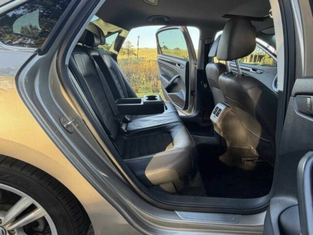 Бежевый Фольксваген Пассат, объемом двигателя 2 л и пробегом 72 тыс. км за 4500 $, фото 14 на Automoto.ua