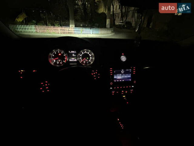 Бежевый Фольксваген Пассат, объемом двигателя 1.8 л и пробегом 183 тыс. км за 13500 $, фото 20 на Automoto.ua